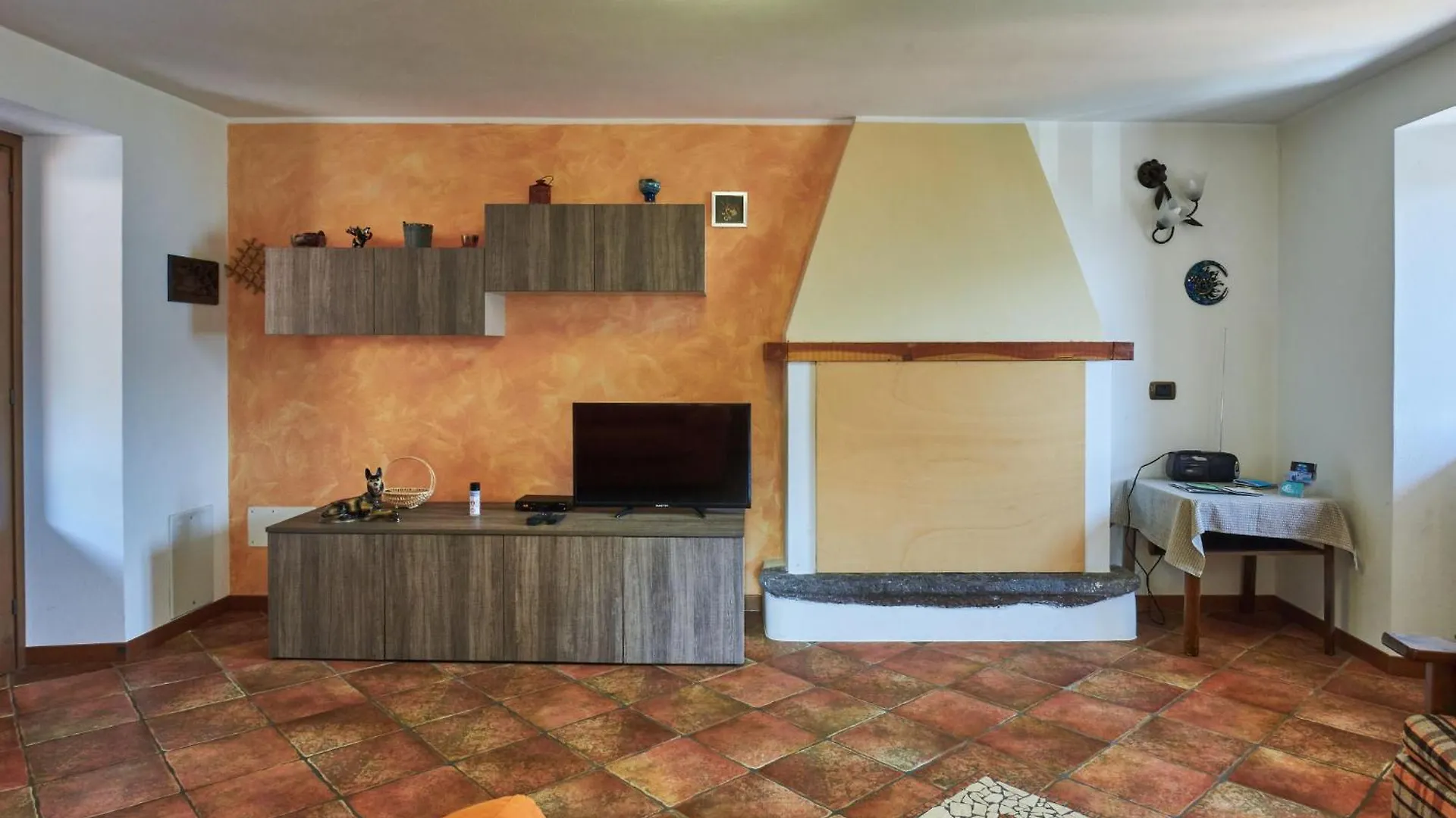 Apartment Luciana By Interhome Pianello Del Lario Itálie